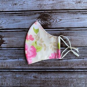 ✨20% off bundle of 2+✨ fabric face mask